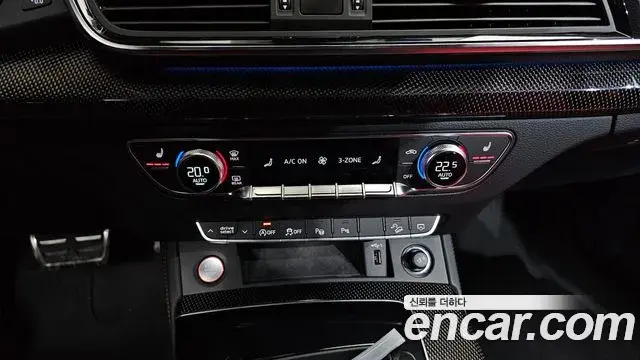 Audi SQ5 2021 — Photo 14/42