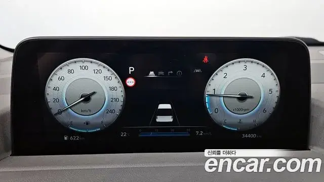 Hyundai Staria 2021 — ფოტო 15/35
