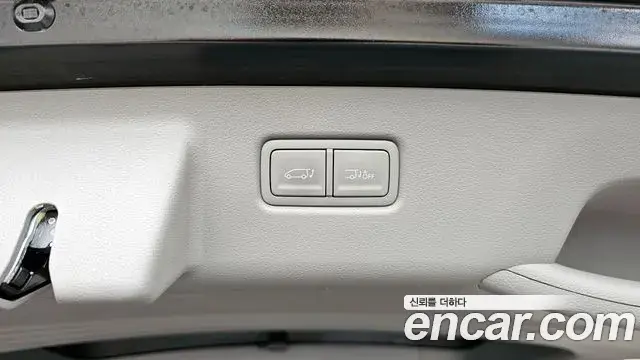 Hyundai Staria 2021 — ფოტო 30/35