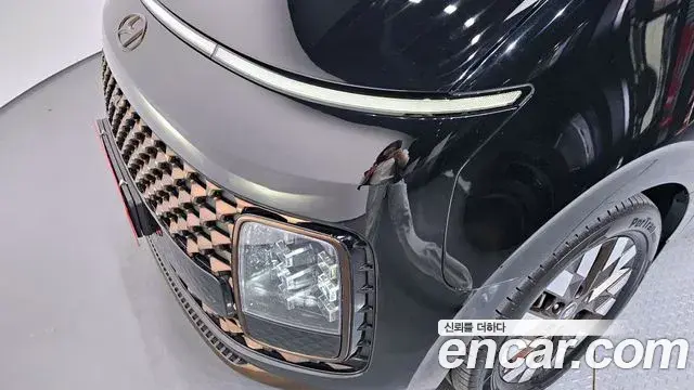 Hyundai Staria 2021 — ფოტო 25/35