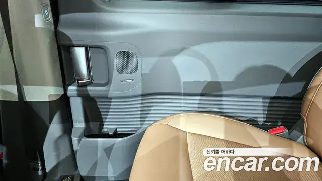 Hyundai Staria 2021 — ფოტო 35/35