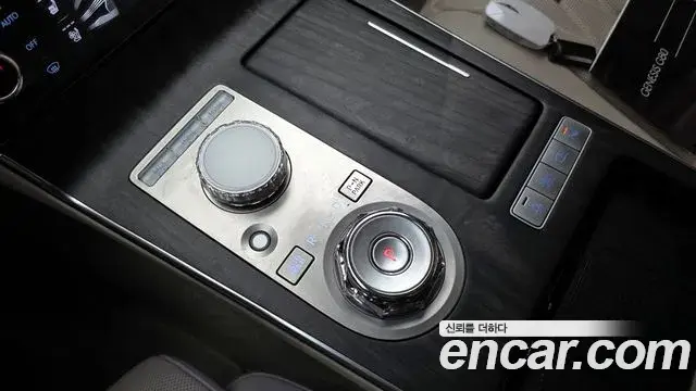 Genesis G80 2024 — Photo 42/45