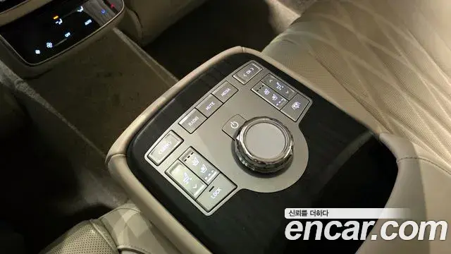 Genesis G80 2024 — Photo 27/45