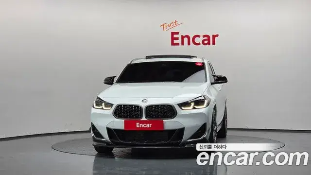 BMW X2 2022 — Photo 32/38