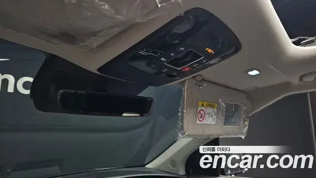 Kia Carnival 2025 — Photo 7/39