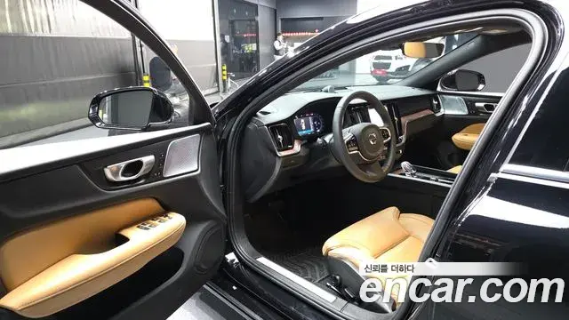 Volvo S60 2024 — ფოტო 11/20