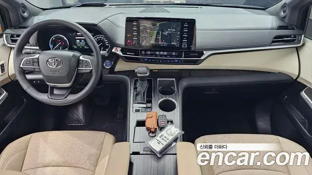 Toyota Sienna 2024 — Photo 6/20