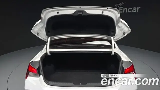 Hyundai Avante 2022 — Фото 20/20