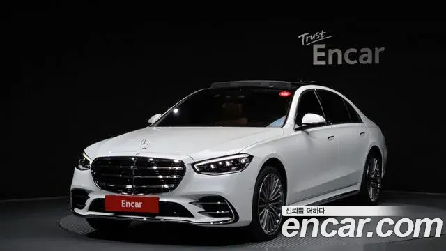 Mercedes-Benz S-Class 2024 — Photo 12/33
