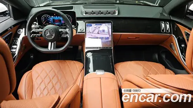 Mercedes-Benz S-Class 2024 — Photo 28/33