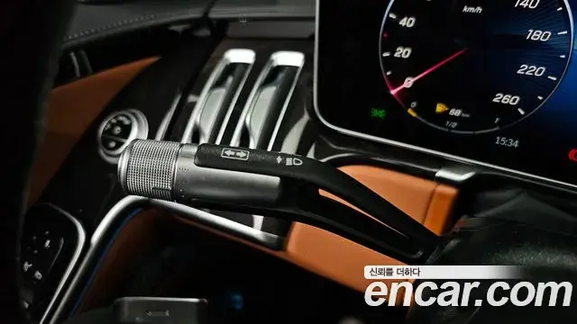 Mercedes-Benz S-Class 2024 — Photo 27/33