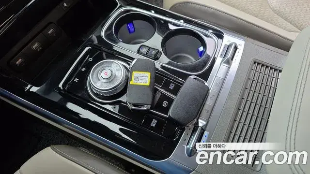 Kia Carnival 2023 — Фото 9/20