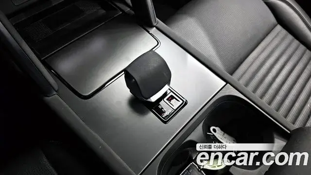 Land Rover Discovery Sport 2025 — ფოტო 12/20