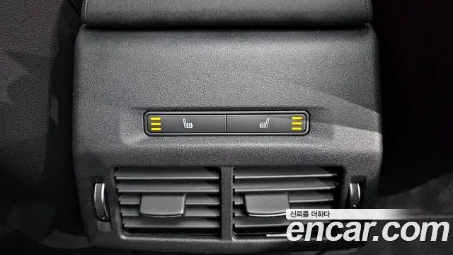 Land Rover Discovery Sport 2025 — ფოტო 15/20