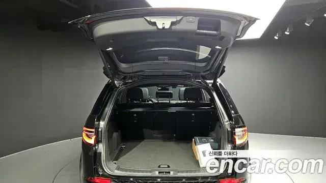 Land Rover Discovery Sport 2025 — ფოტო 19/20