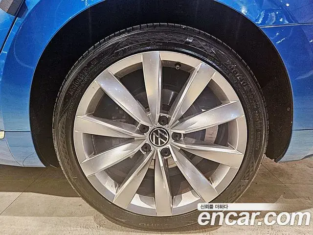 Volkswagen Arteon 2022 — Photo 13/16