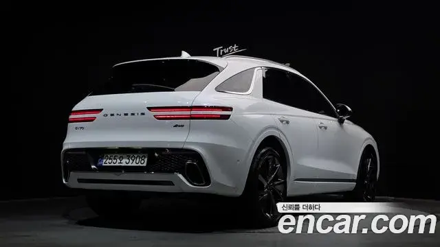 Genesis GV70 2021 — Photo 7/30