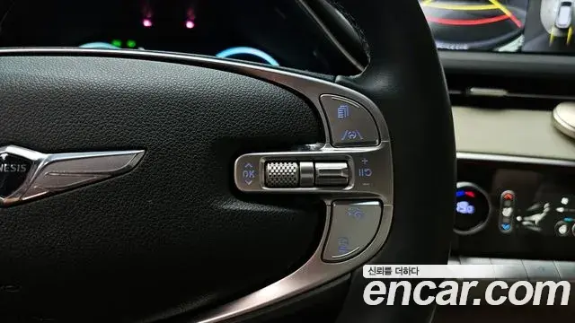 Genesis GV70 2021 — Photo 22/30