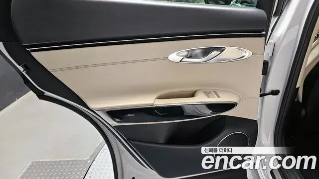 Genesis GV70 2021 — Photo 6/30