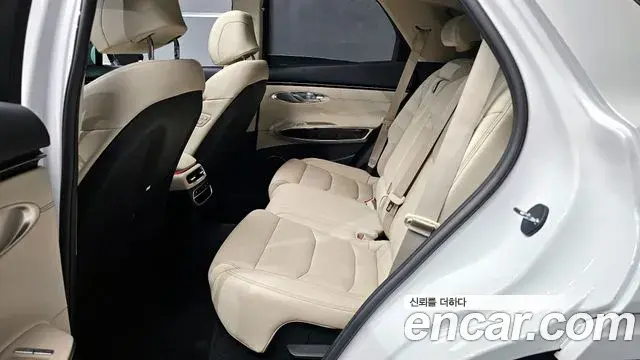 Genesis GV70 2021 — Photo 4/30