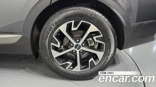 Kia Sportage 2022 — ფოტო 22/31
