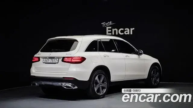 Mercedes-Benz GLC-Class 2018 — Photo 2/20