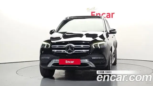 Mercedes-Benz GLE-Class 2021 — Photo 22/29