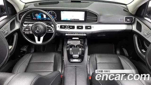 Mercedes-Benz GLE-Class 2021 — Photo 14/29