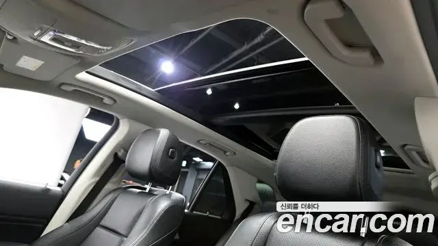 Mercedes-Benz GLE-Class 2021 — Photo 17/29