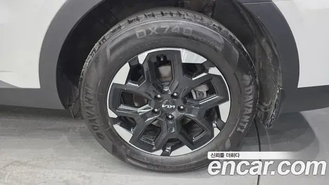 Kia Sorento 2023 — Photo 3/31