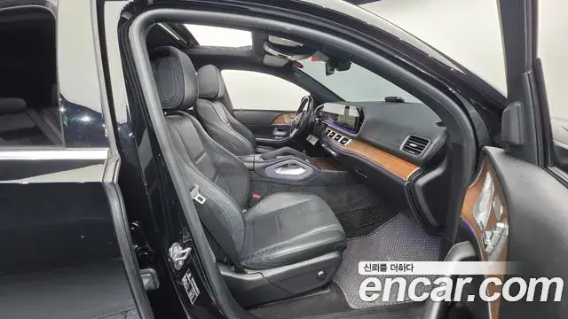Mercedes-Benz GLE-Class 2021 — Фото 10/20