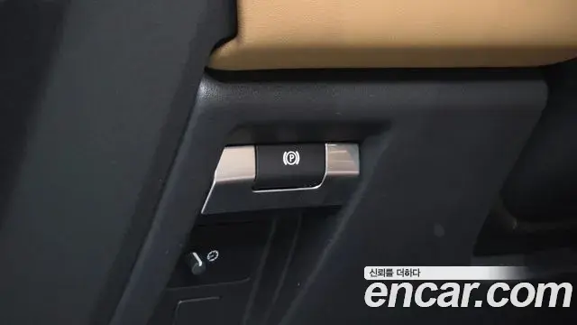 Land Rover Defender 2026 — ფოტო 19/20