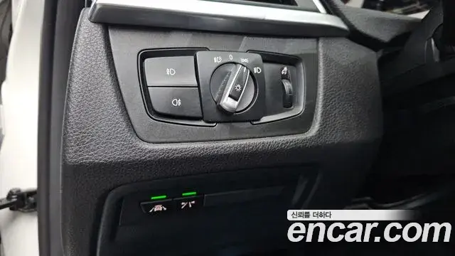 BMW 3 Series 2018 — Photo 7/32