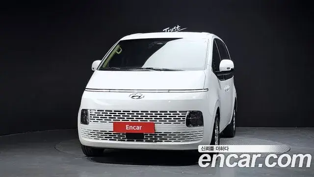 Hyundai Staria 2021 — Фото 3/20