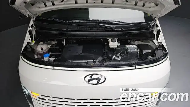 Hyundai Staria 2021 — Фото 6/20