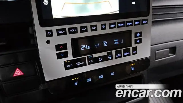 Hyundai Staria 2021 — Фото 16/20