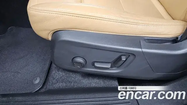 Volvo XC40 2020 — ფოტო 4/30
