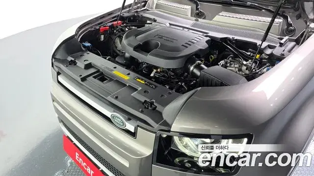 Land Rover Defender 2022 — Şəkil 30/35