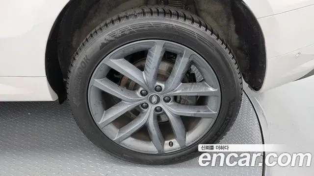 Land Rover Range Rover Sport 2023 — Şəkil 13/36