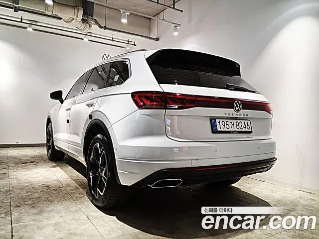 Volkswagen Touareg 2024 — Photo 7/14