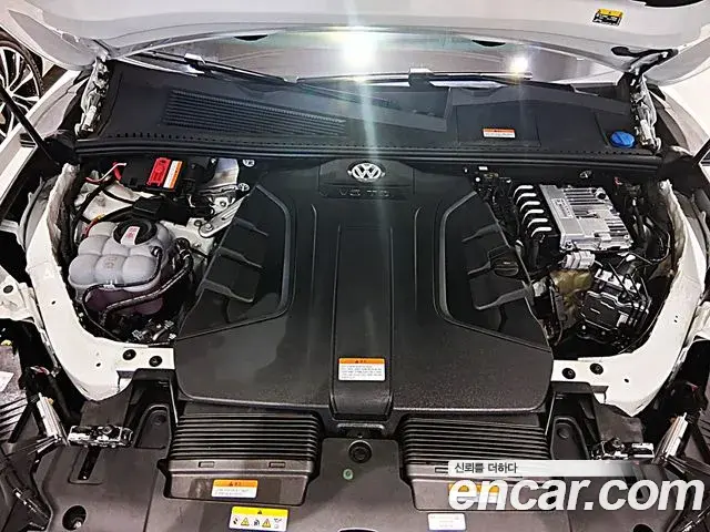 Volkswagen Touareg 2024 — Photo 9/14