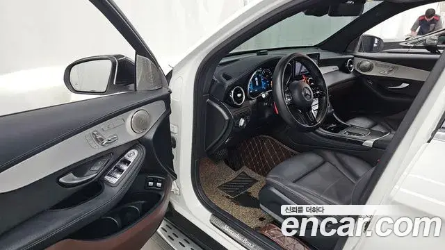 Mercedes-Benz GLC-Class 2020 — Şəkil 6/31
