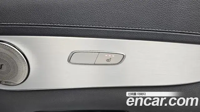 Mercedes-Benz GLC-Class 2020 — Şəkil 18/31
