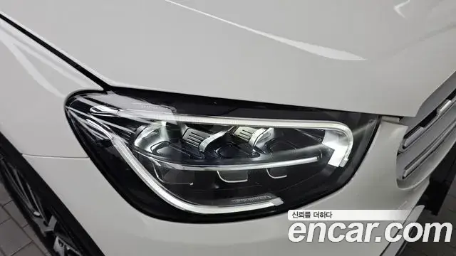 Mercedes-Benz GLC-Class 2020 — Şəkil 9/31