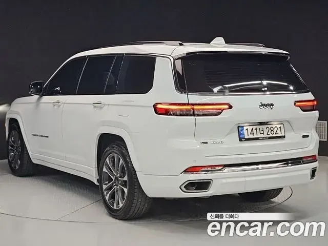 Jeep Grand Cherokee 2022 — Şəkil 18/20