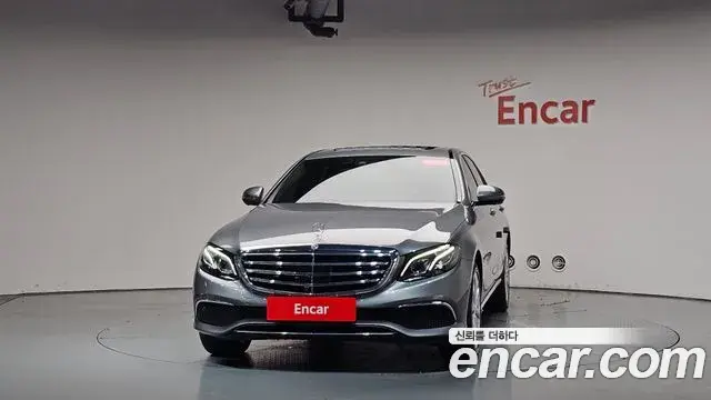Mercedes-Benz E-Class 2020 — Фото 3/20