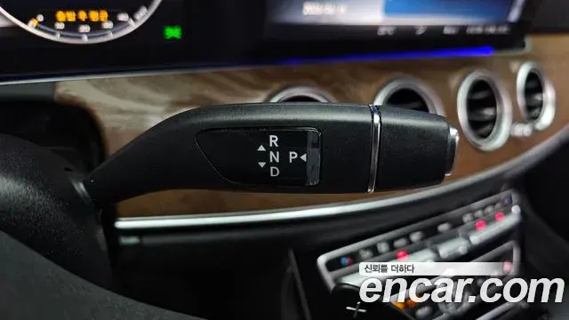 Mercedes-Benz E-Class 2020 — Фото 9/20