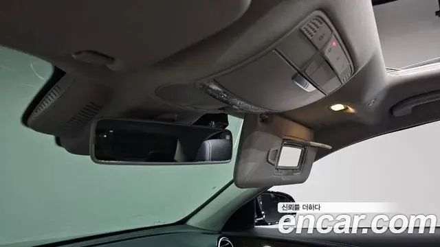 Mercedes-Benz E-Class 2020 — Photo 14/35