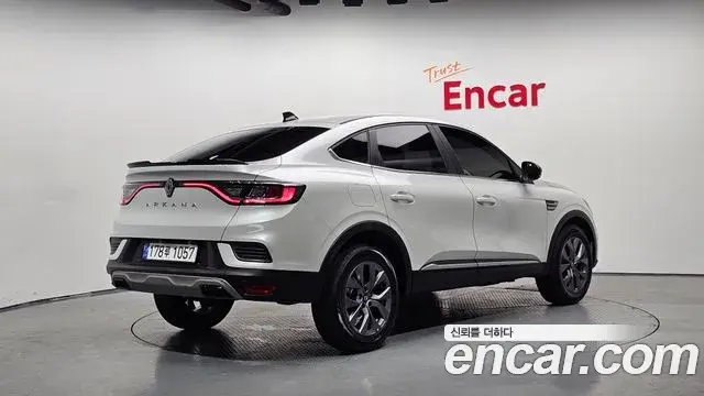 Renault Samsung Arkana 2025 — Şəkil 31/32