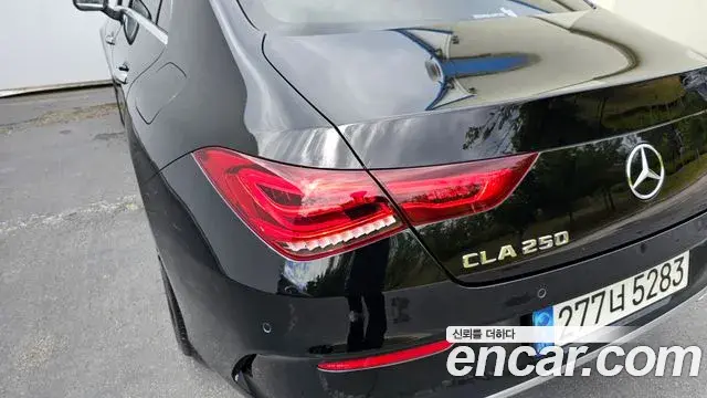 Mercedes-Benz CLA-Class 2022 — Photo 9/30